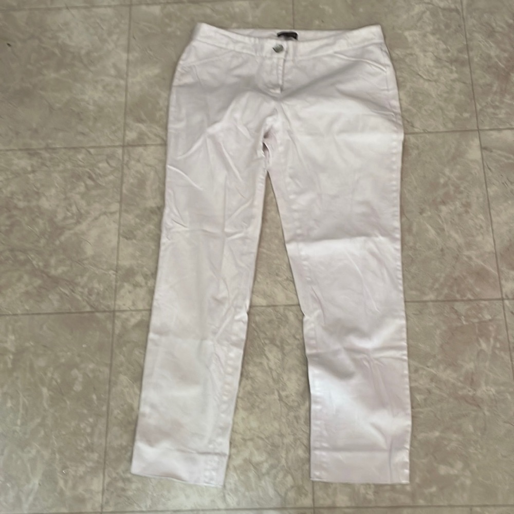 Vince Camuto White Capris 4